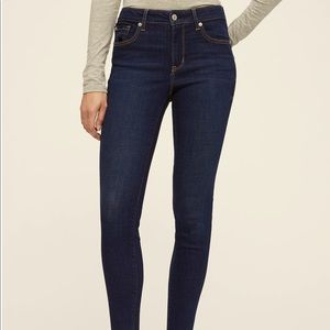 Gap 1969 True Skinny Jeans